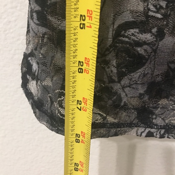 Almost Famous Lace Top Medium - Picture 6 of 6